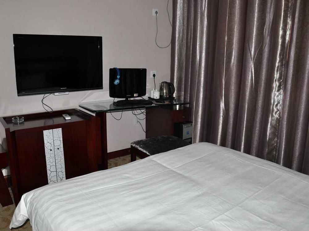 Hangjia Hotel Урумки Екстериор снимка